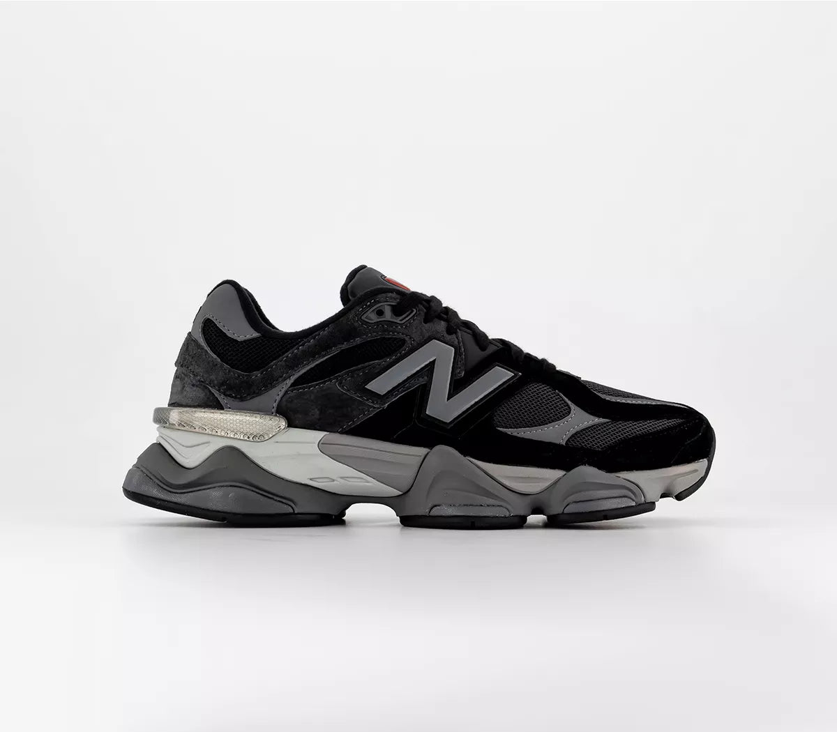 New Balance 9060 ‘Black-Grey-Red’